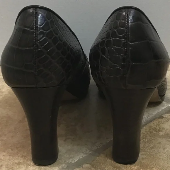 LOFT Crocodile High Heeled Loafer Style Shoes NWOT - Picture 5 of 7